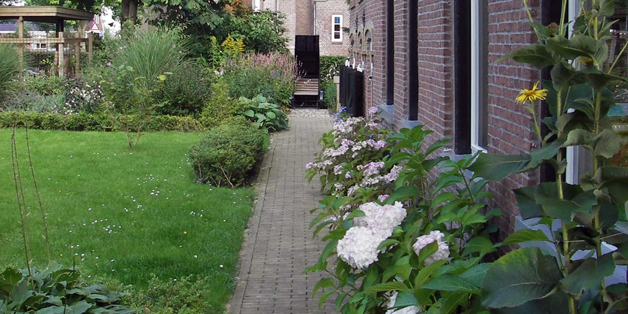 Goede Tuin bij woonboerderij - Tuinontwerp voorbeelden voor DI-98